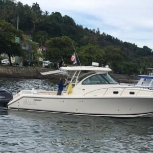 VIP Yacht Pursuit Deportivo Excursion